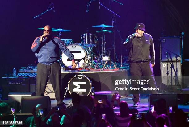 Microsoft Tag Photos and Premium High Res Pictures - Getty Images