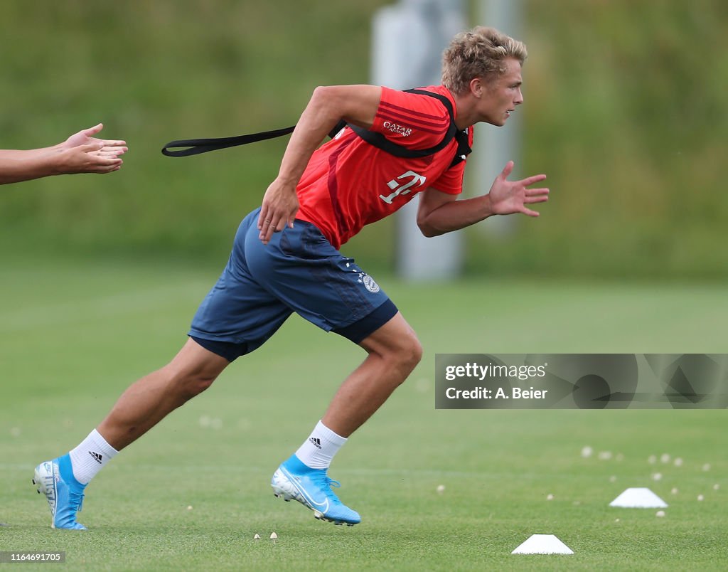 Bayern Muenchen Training Session