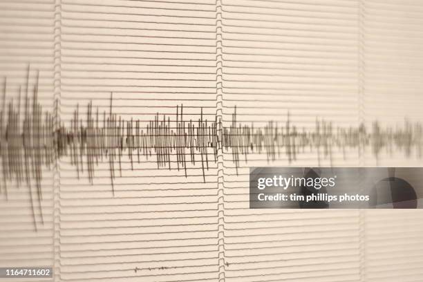 seismograph with earthquake indication - seismograph stock pictures, royalty-free photos & images