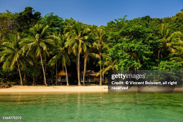 march 2014, paradisiac isolated beach of koh wai near koh chang, thailand - zen sable stock pictures, royalty-free photos & images