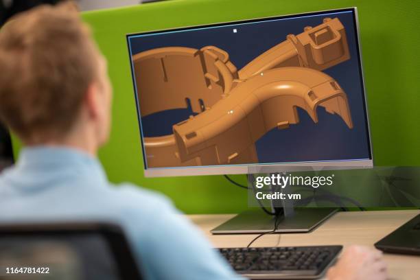 Model En Computer 3d Model On Computer Screen Photos and Premium High Res Pictures ...
