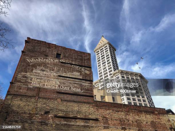 シアトル - smith tower ストックフォトと画像