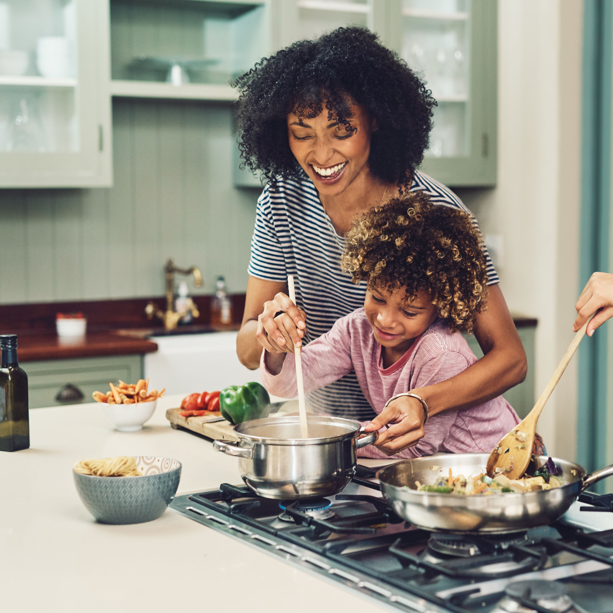 children cooking