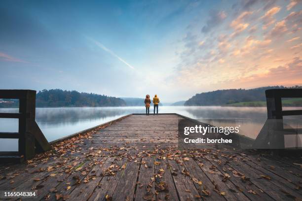 achtsamkeit - autumn landscape stock-fotos und bilder