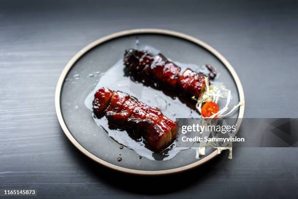 char siu on the plate - char siu pork stock pictures, royalty-free photos & images