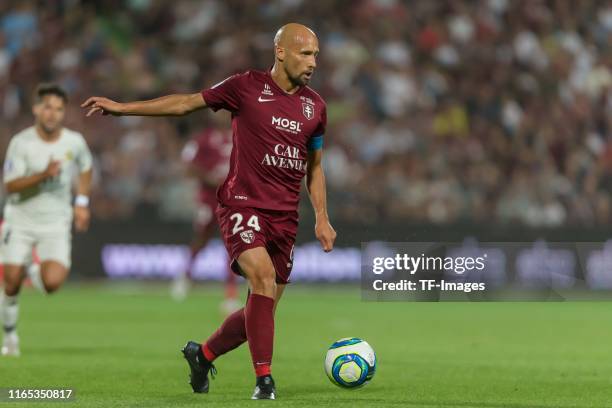 Renaud Cohade of FC Metz controls the ball during the Ligue 1 match between FC Metz and Paris Saint-Germain at Stade Saint-Symphorien on August 30,...