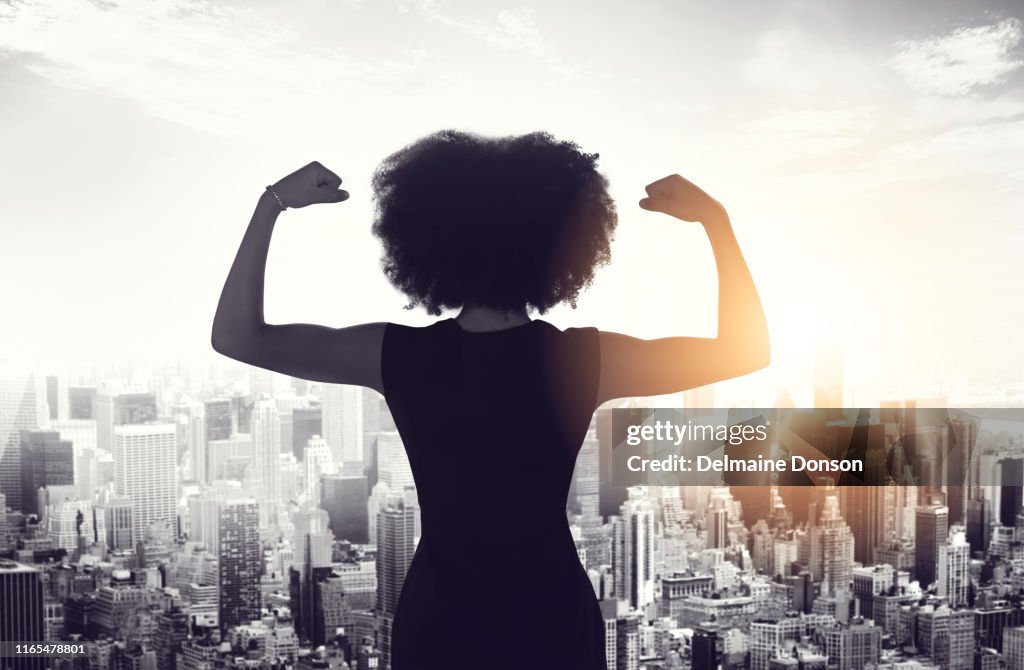 Kijk uit wereld! Deze vrouw is op haar weg