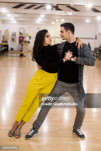 salsa dancing - rumba stock pictures, royalty-free photos & images