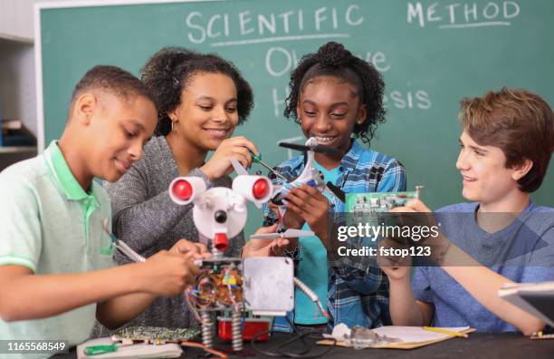 Student Building Rorbot Boy Builds Robot At School Photos and Premium High Res Pictures - Getty ...