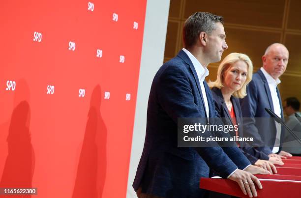 September 2019, Berlin: Martin Tobias Dulig , Chairman of the SPD Saxony, Manuela Schwesig , Prime Minister of Mecklenburg-Western Pomerania, and...