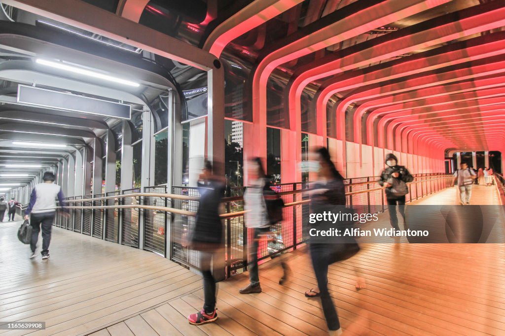 Pedestrian footbridge