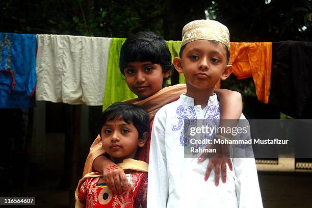 Bangladesh Rashedul Friend 2,048 Bangladeshi Friends Stock Photos, High-Res Pictures, and Images ...