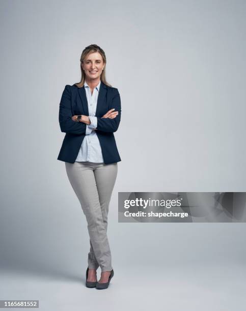 zelfvertrouwen is de eerste vereiste voor grote ondernemingen - well dressed stockfoto's en -beelden