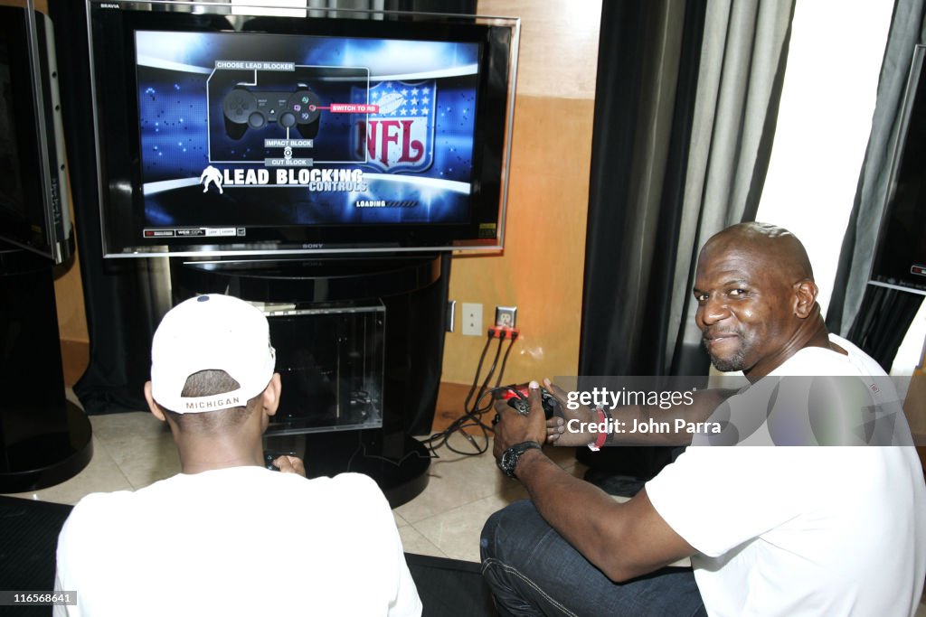 Super Bowl XLI - PlayStation Oasis - Day 1