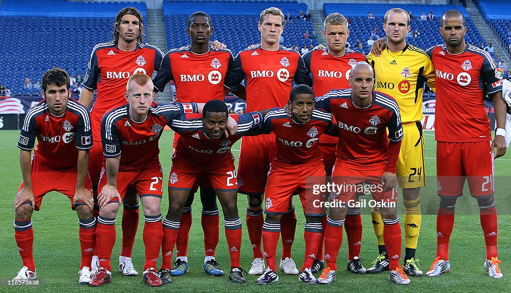 Toronto Fc Roster The starting players from Toronto FC pose for a picture before the ...
