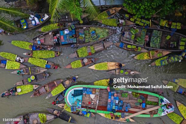 floating guava market in bangladesh - bangladesh stock pictures, royalty-free photos & images
