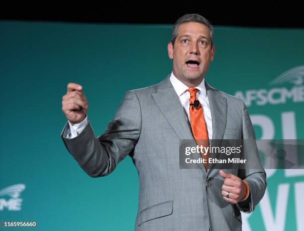 Tim Dyan Tim Ryan 2020 Presidential Campaign Photos and Premium High Res ...