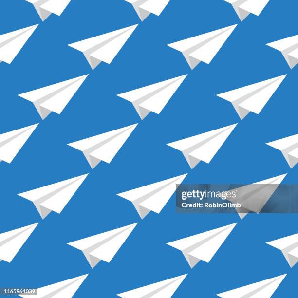 ilustraciones, imágenes clip art, dibujos animados e iconos de stock de white paper airplanes seamless pattern - gliding
