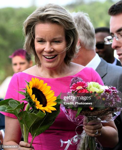 - Le Roi Philippe et la Reine Mathilde se déplacent en Province du Hainaut. Ils se rendent d'abord à Bienne-Lez-Happart pour y visiter le Centre...