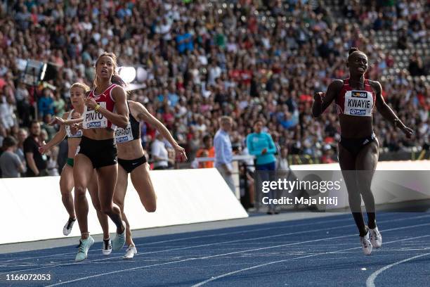 Tatjana Pinto crosses the finish line during 200m Women Final during a German National Championship in Athletics on August 04, 2019 in Olympiastadion...