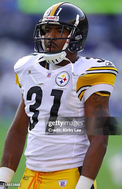 Pittsburgh Steelers safety Mike Logan during 24-22 victory over the San Diego Chargers in Monday Night Football game at Qualcomm Stadium in San...