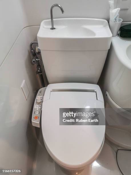 japanese toilette - トイレ　日本 ストックフォトと画像