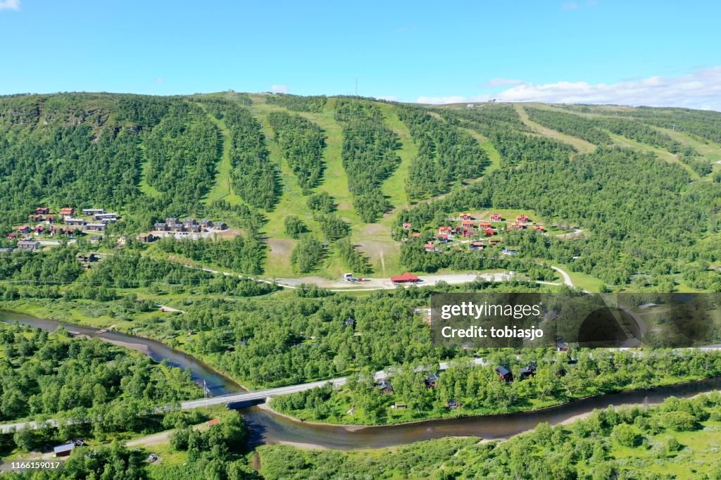 Paisaje de verano alpino