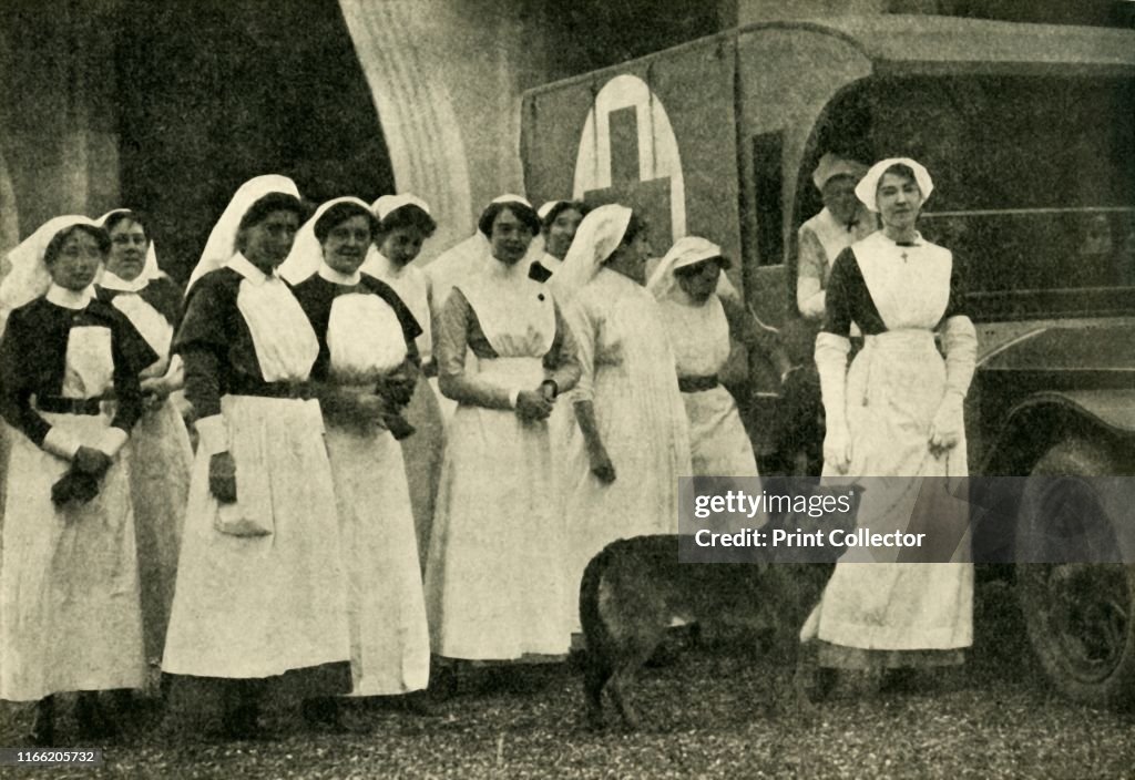The Duchess Of Westminster With Nurses