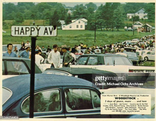 Attendees line up with cars at the Woodstock Music Festival on August 16, 1969 in Woodstock, New York.