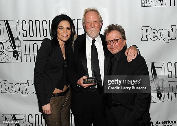 Skylar Grey, inductee John Bettis and Paul Williams attend the Songwriters Hall of Fame 42nd Annual Induction and Awards at The New York Marriott...