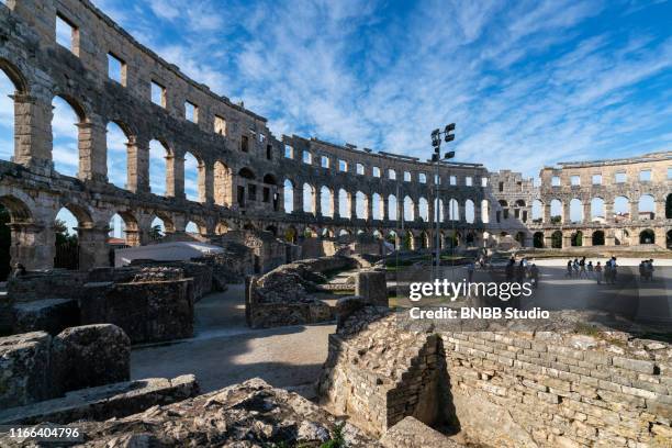 pula arena the roman amphitheatre in croatia - pula stock-fotos und bilder