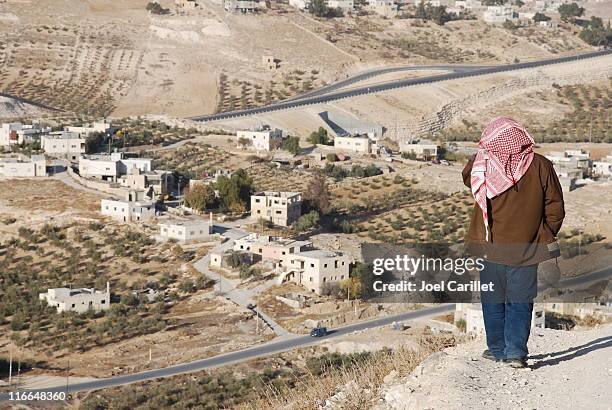 solitary man in palestina - palestina foto e immagini stock