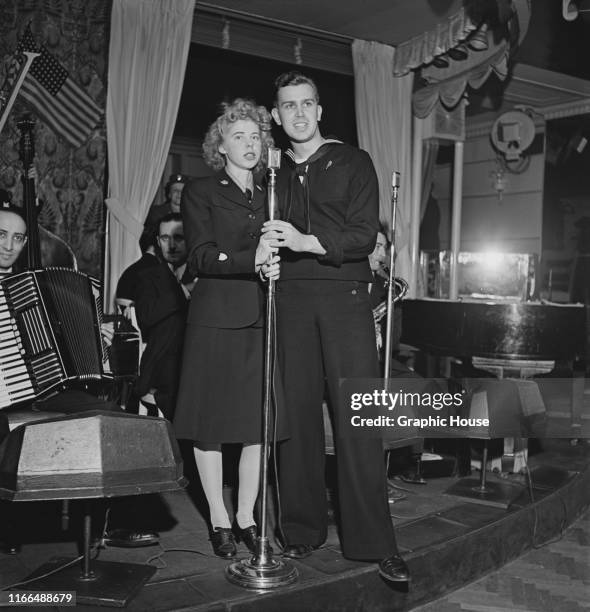 Singers from the armed services perform at Dancing in the Park, a USO event in New York City, circa 1943.