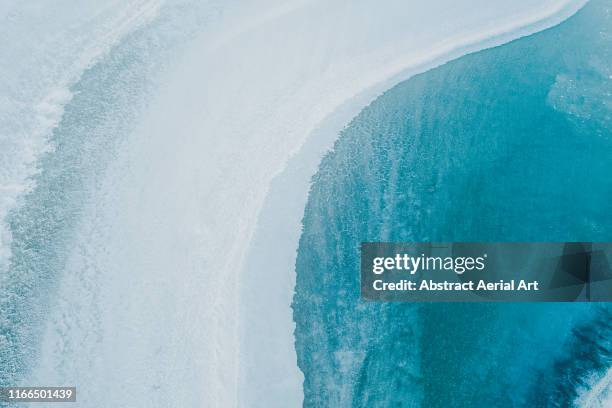 drone shot above a salt lake, south australia - sal mineral fotografías e imágenes de stock