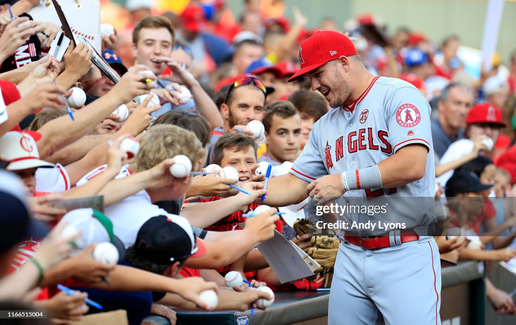 Los Angeles Angels of Anaheim v Cincinnati Reds