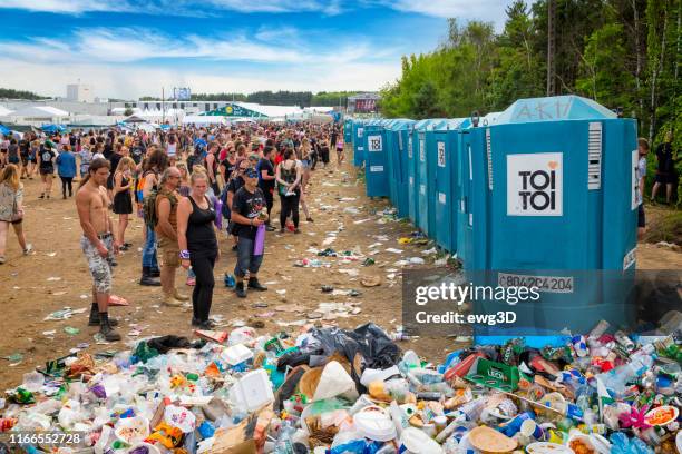 pol'and'rock festival 2019, poland - festival rubbish stock pictures, royalty-free photos & images