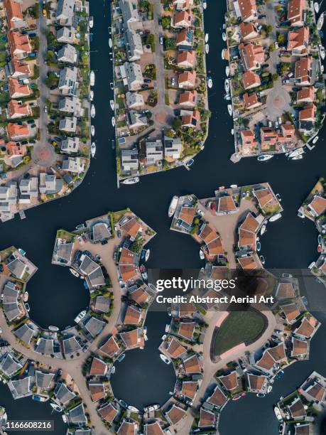 housing layout shot from above, lemmer, netherlands - flusskanal stock-fotos und bilder