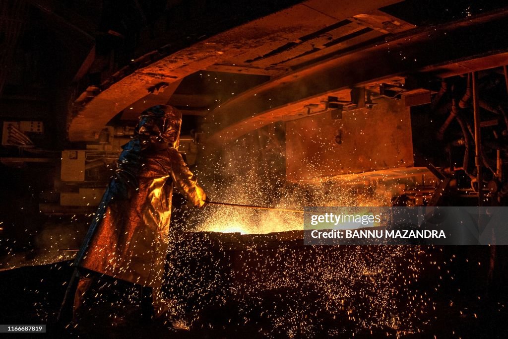INDONESIA-MINING-ECONOMY-POLITICS