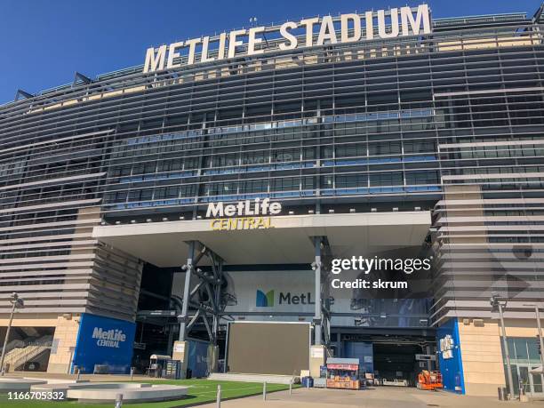 Metlife Stadium Exterior Photos and Premium High Res Pictures - Getty ...