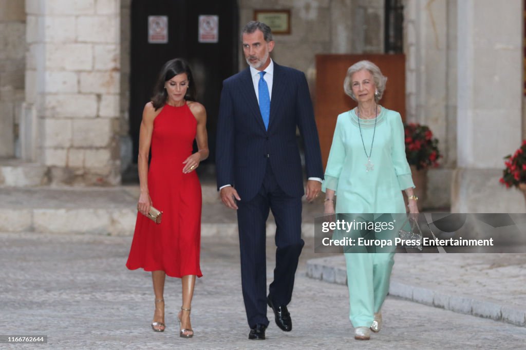 Spanish Royals Host A Dinner For Authorities In Palma De Mallorca