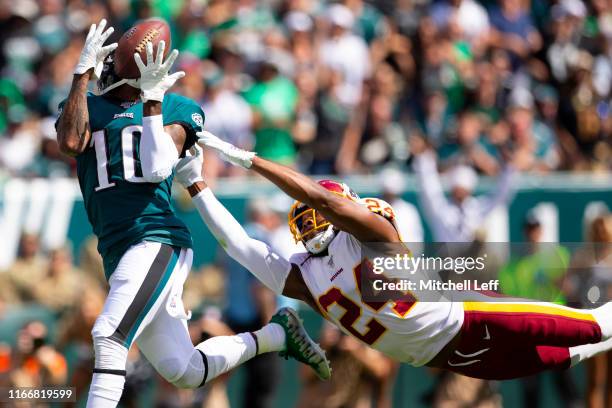 DeSean Jackson of the Philadelphia Eagles catches a touchdown against Josh Norman of the Washington Redskins in the second quarter at Lincoln...