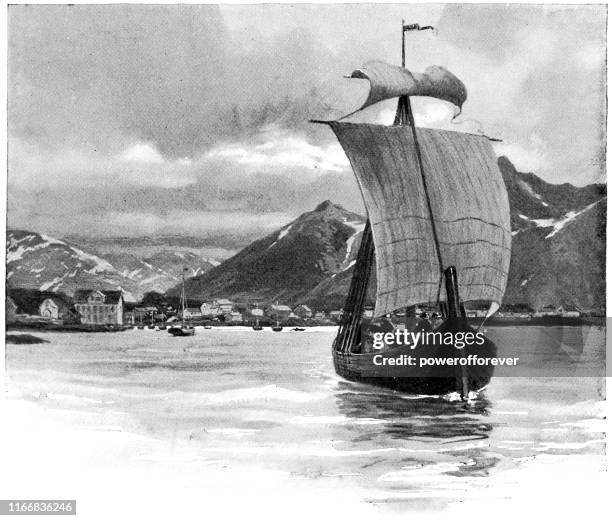 stockillustraties, clipart, cartoons en iconen met viking schip in de haven in svolvaer, lofoten, noorwegen-19e eeuw - vikingschip