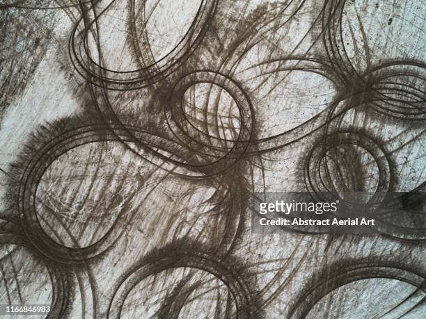 aerial view of tire imprints on a sandy beach, france - autoreifen natur stock-fotos und bilder