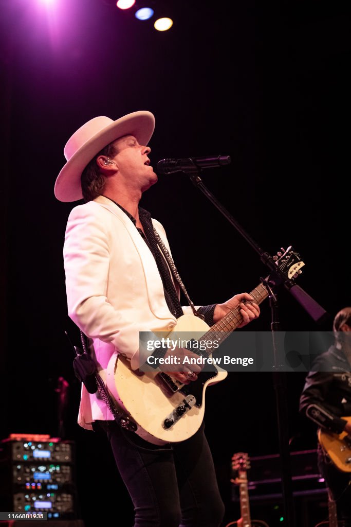 Kiefer Sutherland Performs At The Barbican, York