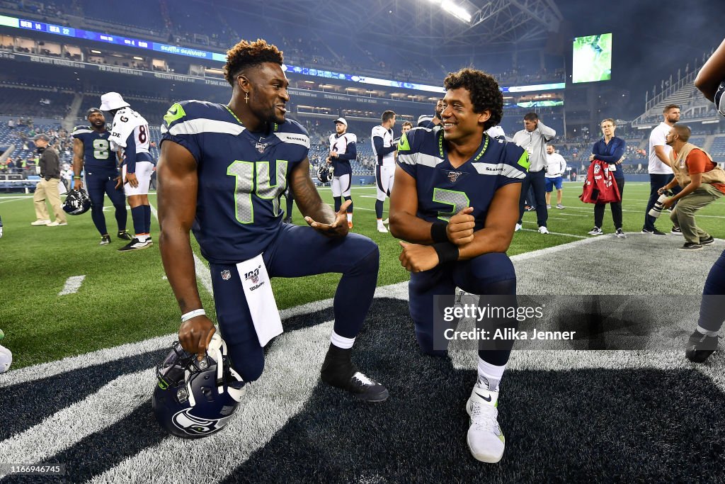 Denver Broncos v Seattle Seahawks