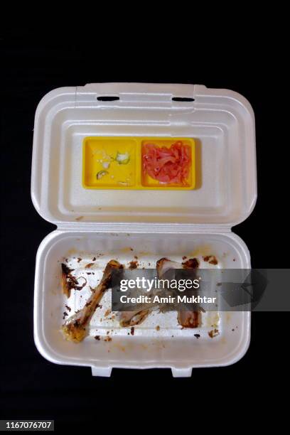 eating in a foam food box - styrofoam container stock pictures, royalty-free photos & images