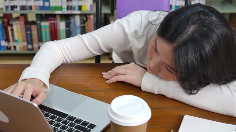 Lazy Learning Computer 50 Poly Foam Stock Videos, Footage, & 4K Video Clips - Getty Images