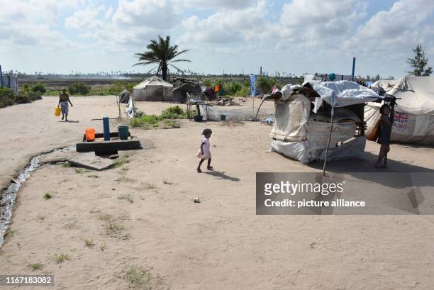 September 2019, Mozambique, Beira: People still live in this temporary tent camp near the city of Beira. Some of them were already resettled in this...