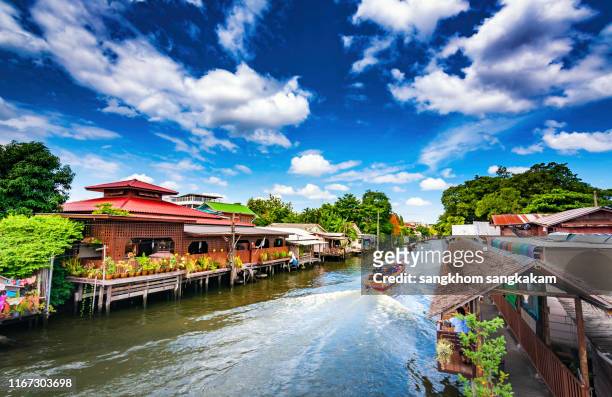 boat for travel in canall,bangkok thailand - floating markets bangkok stock pictures, royalty-free photos & images