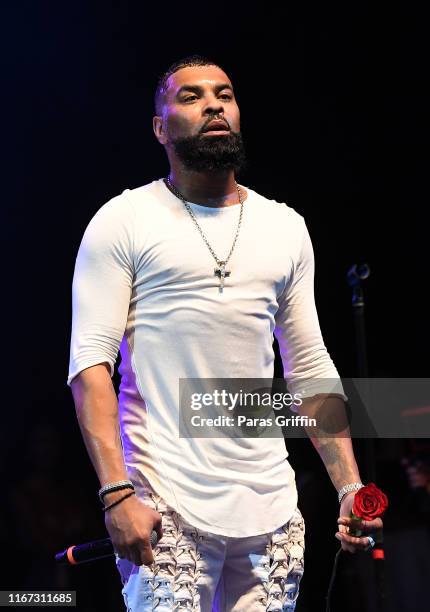 Ginuwine performs onstage during "An Evening Of R&B" concert on August 10, 2019 in Mableton, Georgia.